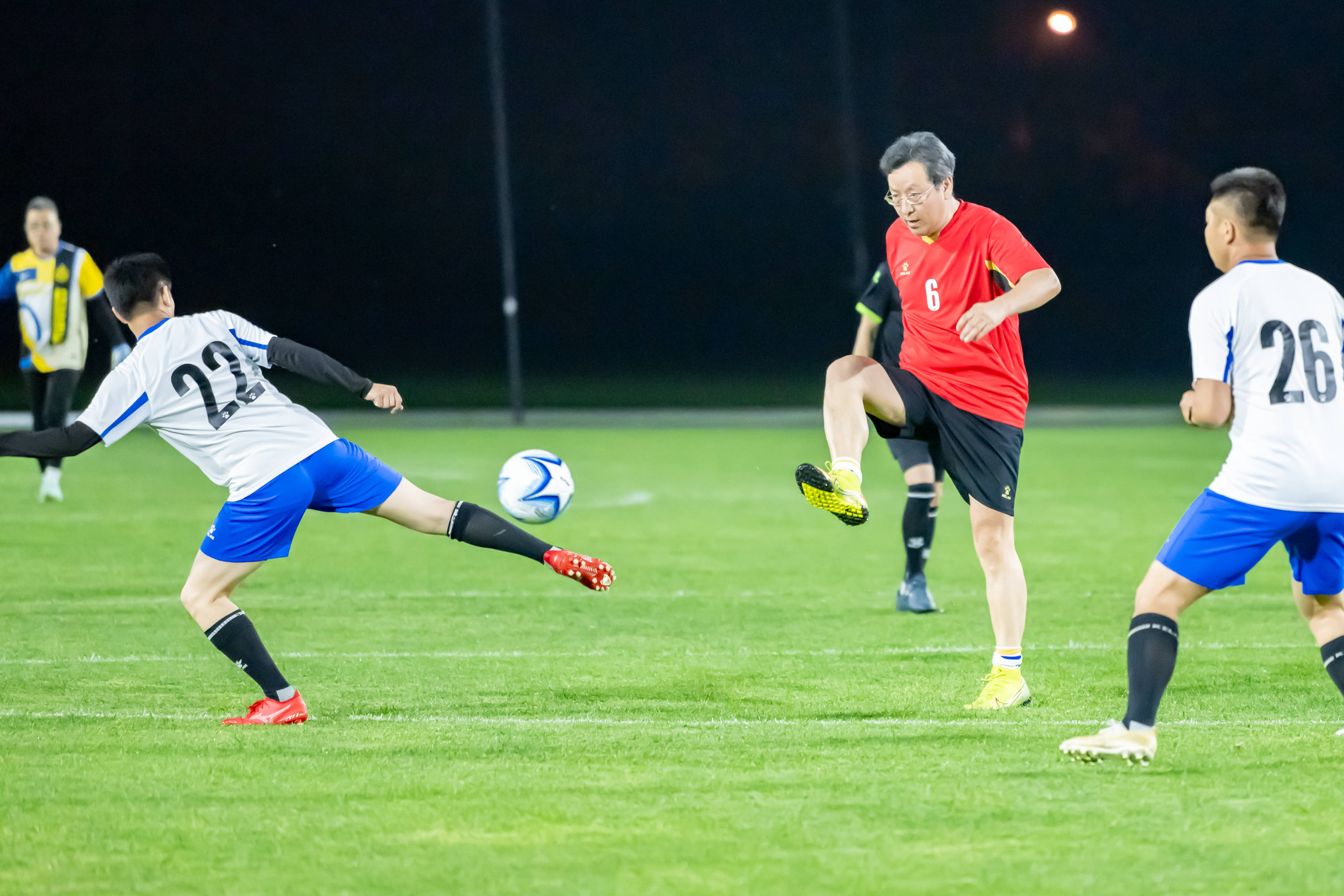 而皇家马德 而皇家马德