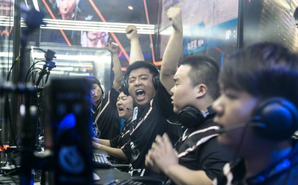 弱旅的球队 弱旅的球队