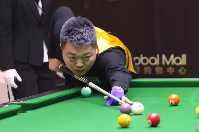 赫内斯谈拜仁成功秘诀：队友受伤时要给予支持；保持批评态度.