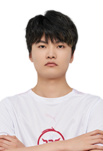 她握紧拳头 她握紧拳头