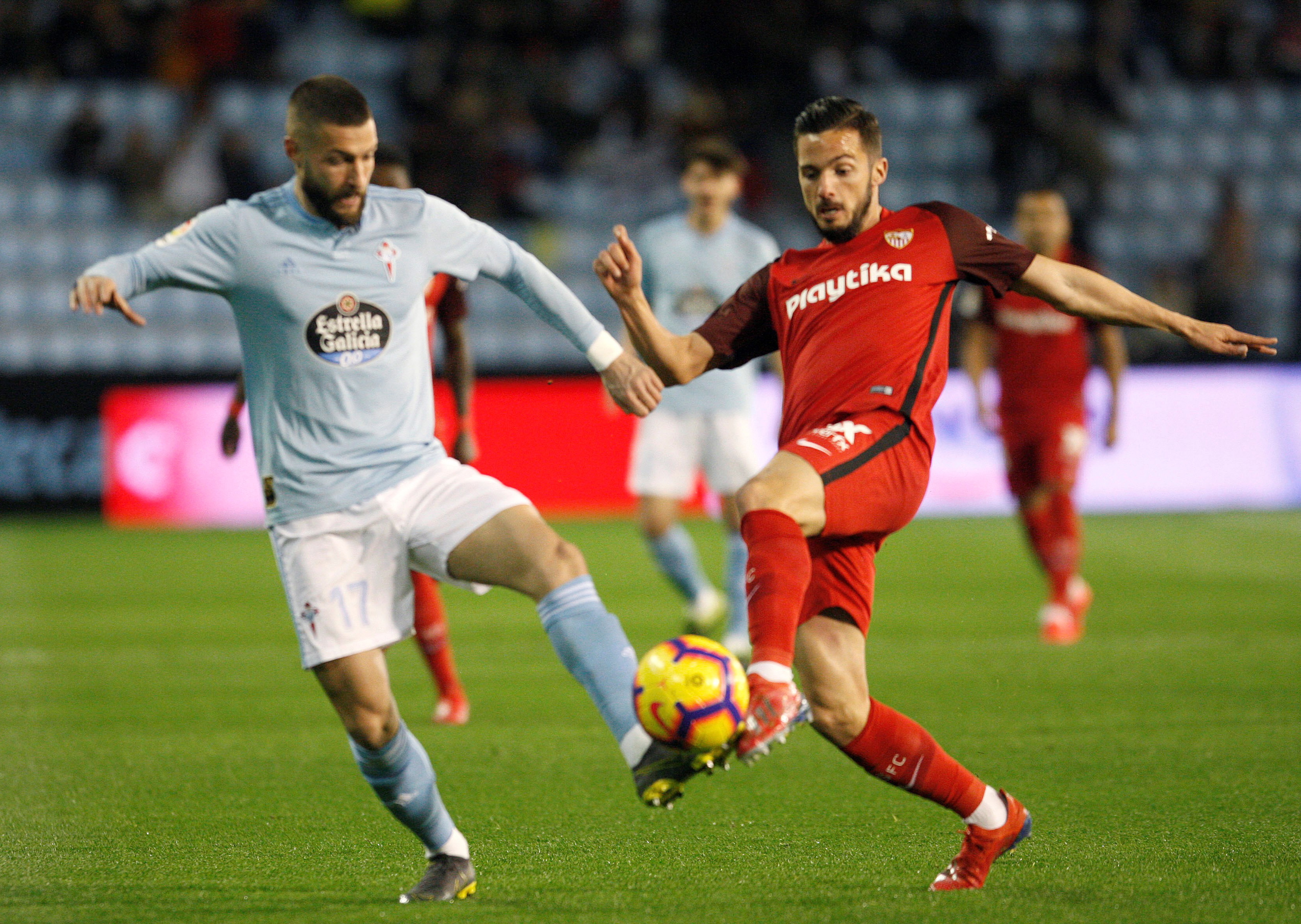 在多年的职 在多年的职